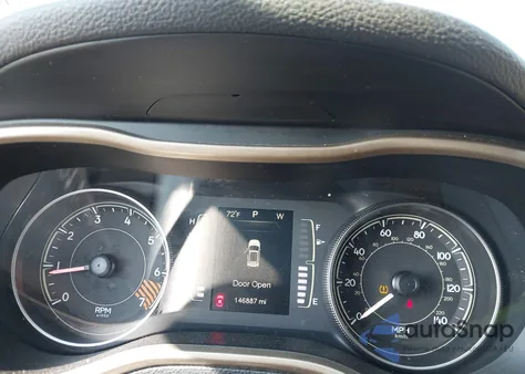 2014 Jeep Cherokee Sport z USA, uszkodzony, nr VIN 1C4PJLAB9EW162680